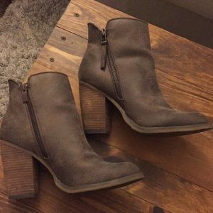 Seychelles Like New Leather Booties
